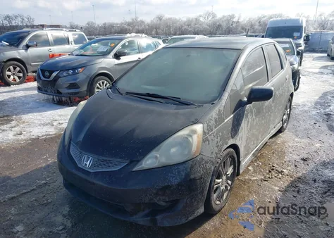 2010 Honda Fit Sport из США, поврежденный, VIN JHMGE8H41AC014025